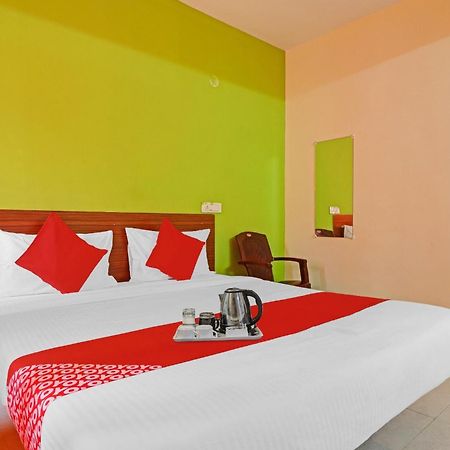 Super Hotel O Dk Reddy Square Haiderabad Buitenkant foto