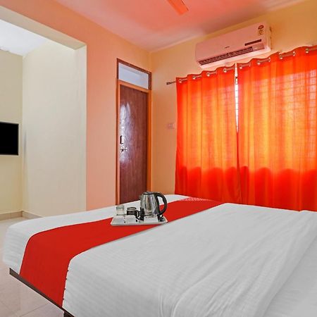 Super Hotel O Dk Reddy Square Haiderabad Buitenkant foto